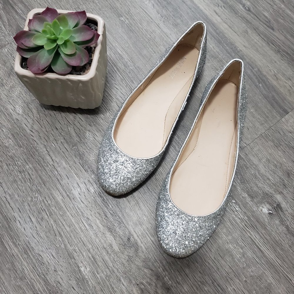 Nine West Adorable Silver Glitter Flats 7.5